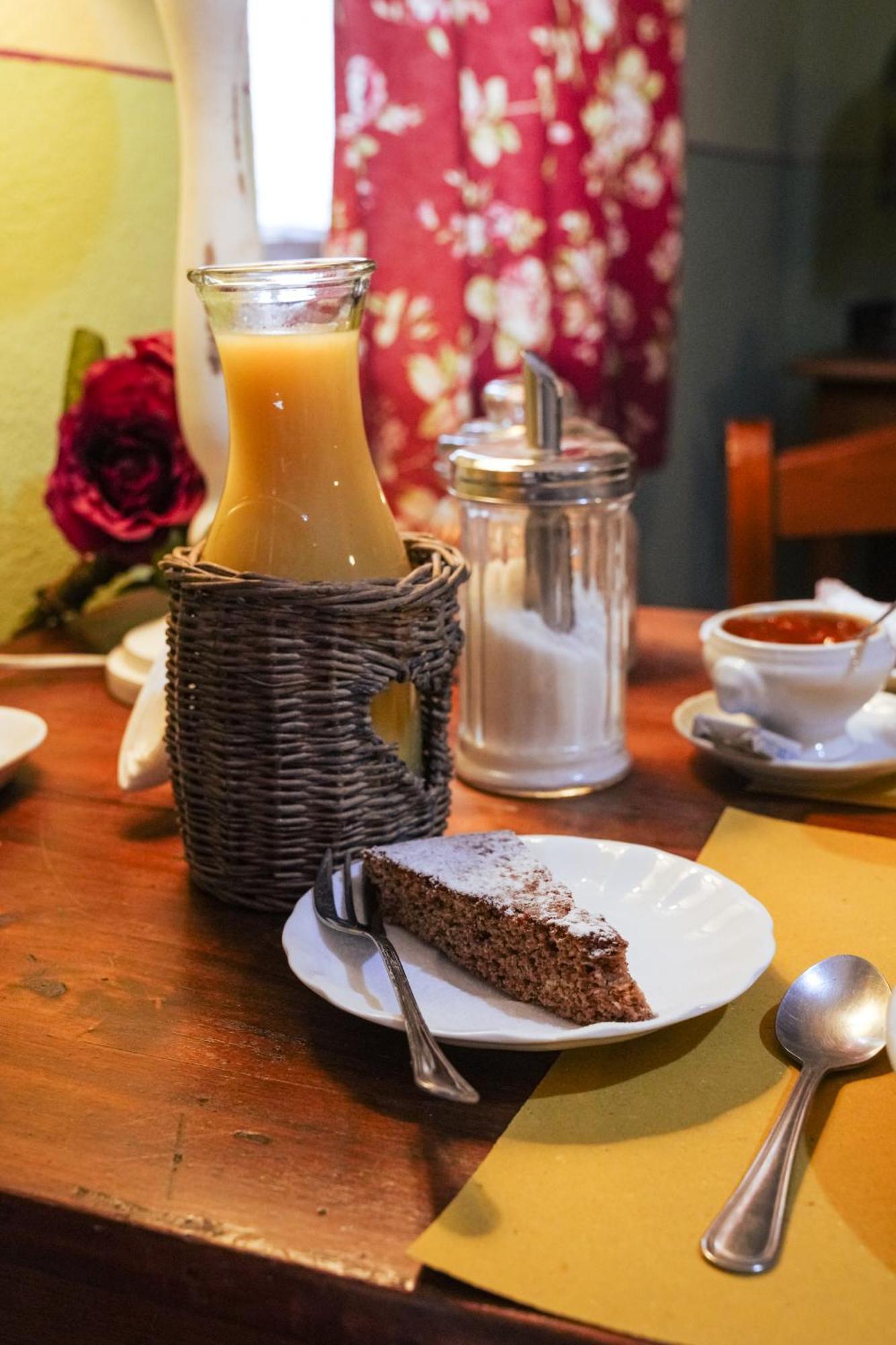 La Curandera Bed and Breakfast Rosta Εξωτερικό φωτογραφία